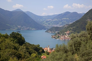 View of Lake Iseo near Sulzano, Lombardy, Italian Lakes, Italy, Europe