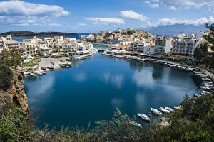 View over Lake Voulismeni, Agios Nikolaos, Crete, Greek Islands, Greece, Europe