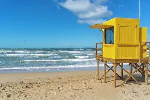 View of lifeguard watchtower at Playa de Palma, S'Arenal, Palma, Majorca, Balearic Islands, Spain, Mediterranean, Europe