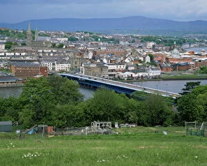 Images Dated 6th August 2008: View over Londonderry