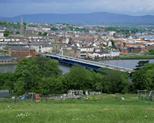 Images Dated 6th August 2008: View over Londonderry