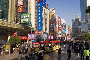 View looking along Nanjing Donglu, Shanghais main pedestrianized shopping street