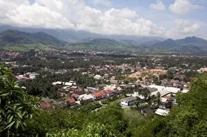 Images Dated 17th May 2009: View over Luang Prabang, Laos, Indochina, Southeast Asia, Asia