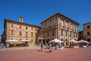 Montepulciano Prints: View of market stalls in Piazza Grande in Montepulciano