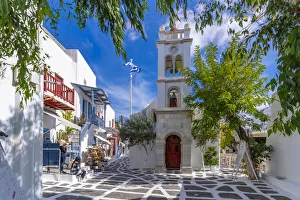 View of Metropolitan Church in cobbled street, Mykonos Town, Mykonos, Cyclades Islands