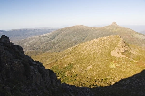 View of Mount Pelion East, 1433m, from Mount Ossa, 1617m, Tasmanias highest mountain on the Overland Track, Cradle Mountain Lake St. Clair National Park, part of Tasmanian Wilderness, UNESCO World Heritage Site, Tasmania