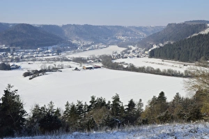 View of Neckartal (Neckar Valley) in winter, near Oberndorf, Baden-Wurttemberg, Germany, Europe
