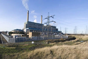 Images Dated 10th December 2009: View of npowers coal fired-power station at Tilbury, Essex, England