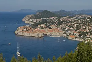 View over the old town of Dubrovnik, UNESCO World Heritage Site, Croatia, Europe