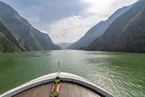Traditionally Chinese Prints: View onboard cruise ship of the Three Gorges on the Yangtze River