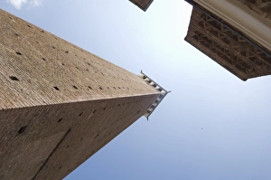 Mangia Tower Prints: View of the Palazzo Pubblico with its bell tower