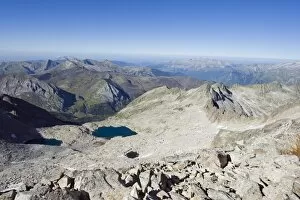 Images Dated 21st August 2010: View from Pico de Aneto, at 3404m the highest peak in the Pyrenees, Spain, Europe