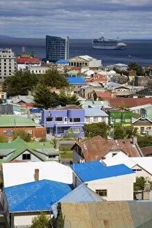 Images Dated 13th December 2009: View of Punta Arenas city from La Cruz Hill, Magallanes Province, Patagonia