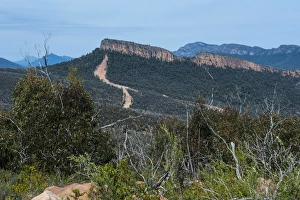 Images Dated 22nd October 2008: View from the Reeds Lookout over the Grampians National Park, Victoria, Australia, Pacific