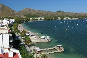 Vacations Gallery: View over resort and bay, Port de Pollenca (Puerto Pollensa), Mallorca (Majorca)