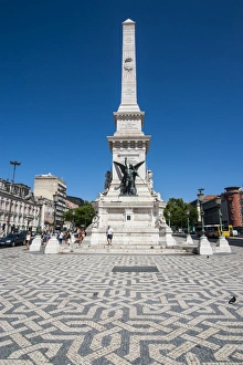 View of Restauradores Square and the Monument to the Restorers, Lisbon, Portugal, Europe