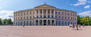 Public Space Prints: View of The Royal Palace, Oslo, Norway, Scandinavia, Europe