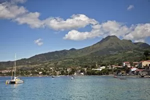 Images Dated 4th February 2010: View of Saint-Pierre showing Mount Pelee in background, Martinique, Lesser Antilles, West Indies