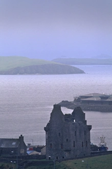 Shetland Island Prints: View of Scalloway