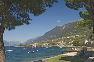 Italian Lake Prints: A view along the shore