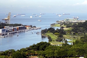 Images Dated 23rd May 2007: View of Singapore from Carlsberg Tower in Sentosa, Singapore, Southeast Asia, Asia