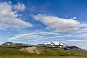 Snaefellsnes Peninsula Gallery: A view of Snaefellsjokull (snow-fell glacier), Snaefellsnes National Park, Snaefellsnes Peninsula