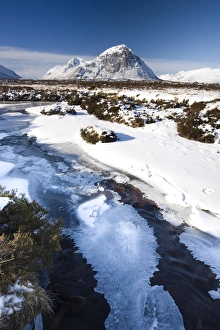 Images Dated 11th February 2009: View across snow-covered Rannoch Moor to Buachaille Etive Mor, Highland