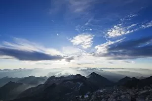 Images Dated 22nd August 2010: View at sunrise, view from Pico de Aneto, at 3404m the highest peak in the Pyrenees
