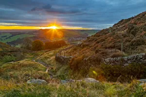 View of sunset from Baslow Edge, Derbyshire Peak District, Derbyshire, England