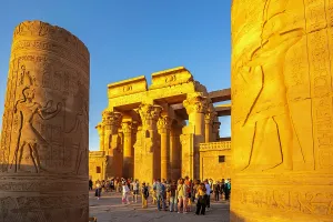 Illustration Prints: View of the Temple of Horus at sunset, Edfu, Egypt, North Africa, Africa
