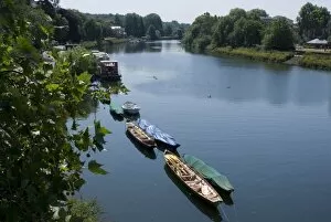 Images Dated 28th June 2010: View of the Thames from Richmond Bridge, Richmond, Surrey, England, United Kingdom