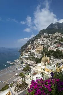 Images Dated 29th June 2009: View of town and beach, Positano, Amalfi Coast (Costiera Amalfitana), UNESCO World Heritage Site