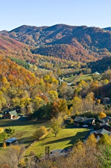 Images Dated 5th November 2008: View over valley with colourful foliage in the Indian summer, Great Smoky Mountains National Park