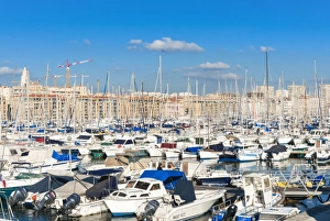 View across the Vieux Port, Marseille, Bouches-du-Rhone, Provence-Alpes-Cote-d Azur, France, Mediterranean, Europe