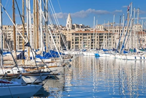 View across the Vieux Port, Marseille, Bouches-du-Rhone, Provence-Alpes-Cote-d Azur, France, Mediterranean, Europe