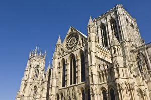 Images Dated 4th June 2010: Side view of York Minster, northern Europes largest Gothic cathedral