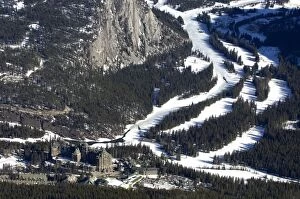Images Dated 22nd February 2008: Views of the Chateau Lake Louise Hotel and Bow Valley from the top of Sulphur Mountain