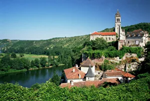 Village of Albas, near Cahors, Lot, Midi-Pyrenees, France, Europe