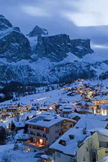 Freezing Prints: The village of Colfosco in Badia