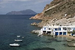 Images Dated 1st October 2010: The village of Fourkovouni, Island of Milos, Cyclades, Greek Islands, Greece, Europe