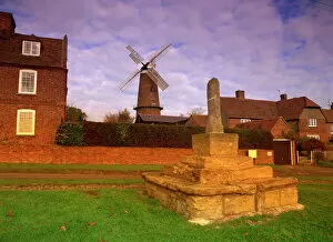 Wind Mill Collection: Village green, cross and windmill, Quainton, Buckinghamshire, England, United Kingdom