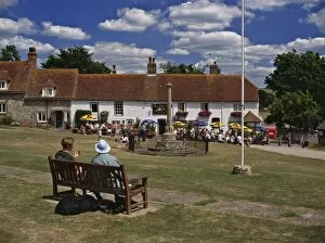Images Dated 1st January 1970: Village green and pub in East Dean, East Sussex, England, United Kingdom, Europe