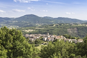Umbria Prints: The village of Logna in the Valnerina, Umbria, Italy, Europe