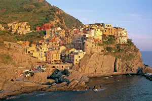 Liguria Prints: Village of Manarola, Cinque terre (UNESCO site), Ligurie, Italy