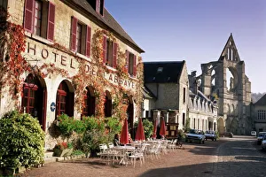 Village and ruins of abbey, Longpont, Picardie (Picardy), France, Europe