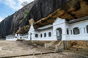 Meditation Prints: Visit to Dambulla cave temple in Sri Lanka offers a glimpse into ancient Buddhist heritage