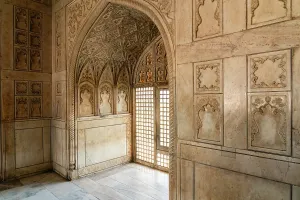 Mughal Prints: Visit Khas Mahal central pavilion featuring stone reliefs in Agra Fort