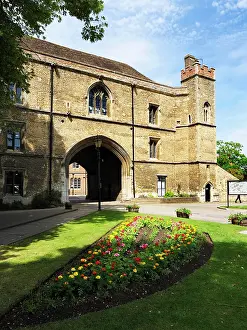Brickwork Prints: Visit to the Porta in Ely Cambridgeshire reveals historic architecture and local gardens