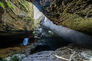 Waterfall Prints: Visiting Saltinskiy Underground Waterfall in Dagestan reveals stunning rock formations