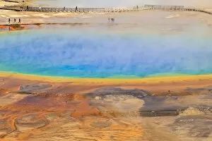 Images Dated 9th October 2010: Visitors, steam and vivid colours, Grand Prismatic Spring, Yellowstone National Park